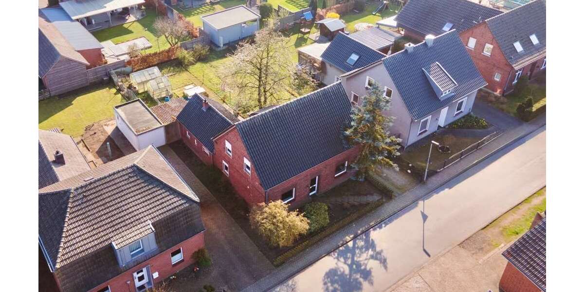 Einfamilienhaus Hamminkeln - 3.5 Zimmer, 152 m&sup2;, 350.000&euro; | Angebot:26060681