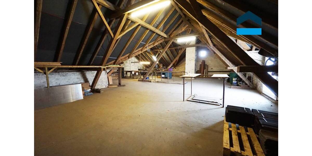 Einfamilienhaus Kamp-Lintfort Hoerstgen - 8 Zimmer, 360 m&sup2;, 790.000&euro; | Angebot:25701928