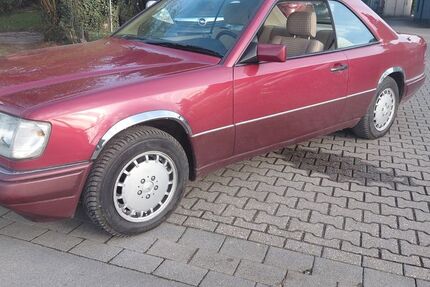 Mercedes-Benz E 320 242.000 km 9.990 &euro; Neukirchen-Vluyn 47506