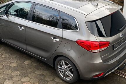 Kia Carens 77.000 km 12.500 &euro; Duisburg 47269