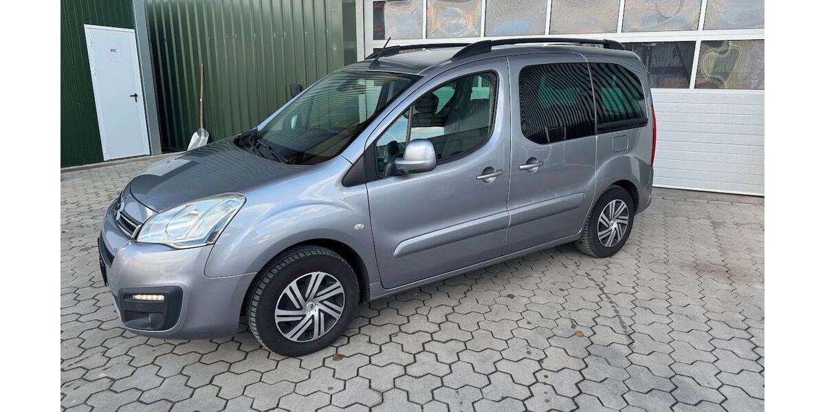 Citroen Berlingo 136.660 km 9.000 &euro; Dorsten 46286