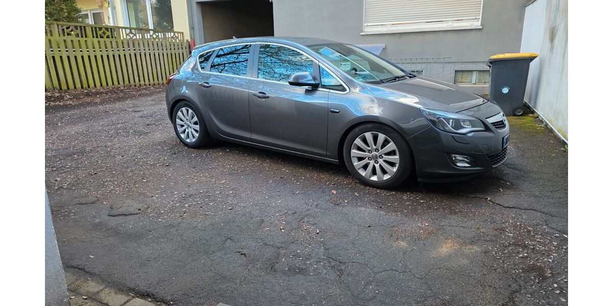 Opel Astra 135.000 km 4.900 &euro; Duisburg 47055
