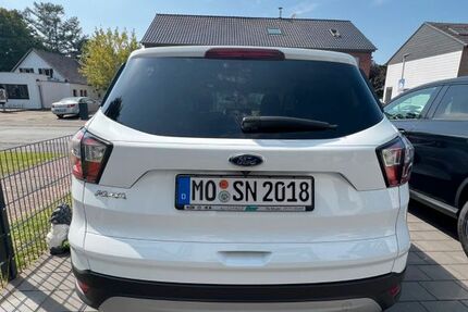 Ford Kuga 155.555 km 12.999 &euro; Dinslaken 46537