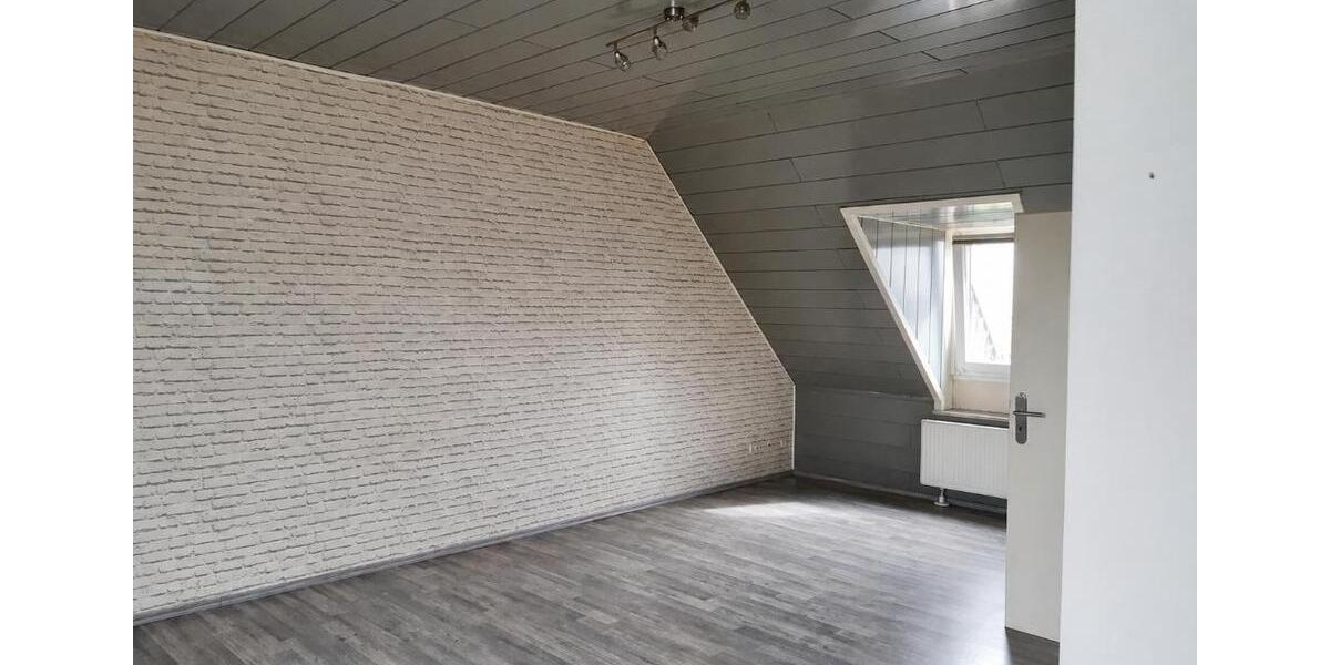 Dachgeschoßwohnung Oberhausen Biefang - 1 Zimmer, 39 m&sup2;, 383&euro; | Angebot:26518380