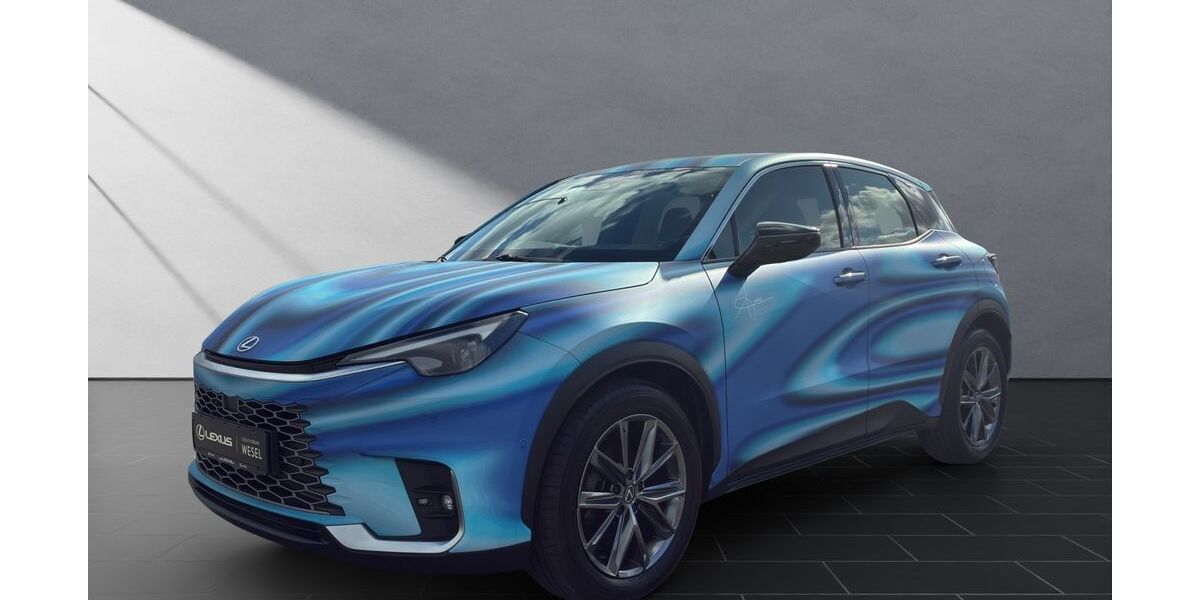 Lexus LBX 1.555 km 34.450 &euro; Wesel 46485