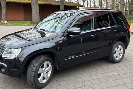 Suzuki Grand Vitara 101.884 km 11.900 &euro; Heiden 46359