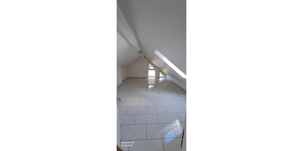 Etagenwohnung Bottrop Feldhausen - 5 Zimmer, 210 m&sup2;, 1.390&euro; | Angebot:26681795