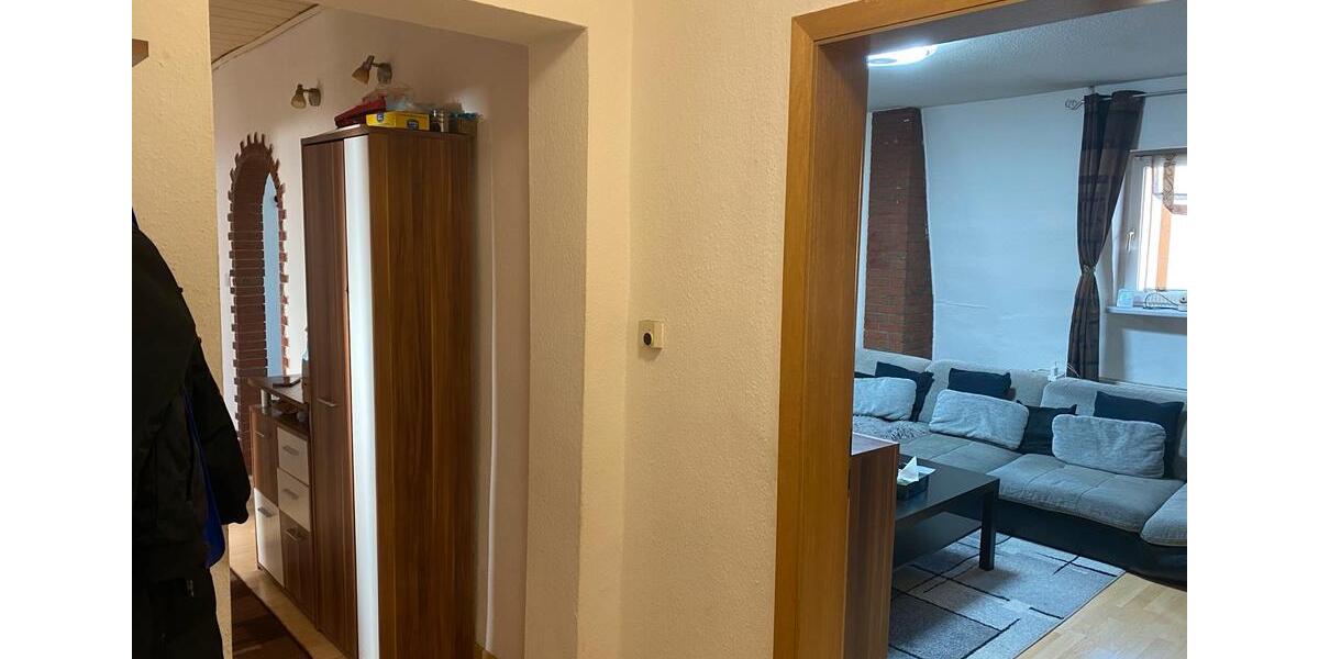 Dachgeschoßwohnung Duisburg Beeck - 3 Zimmer, 80 m&sup2;, 844&euro; | Angebot:25925584