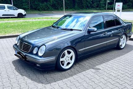 Mercedes-Benz E 280 305.941 km 6.900 &euro; Duisburg 47138