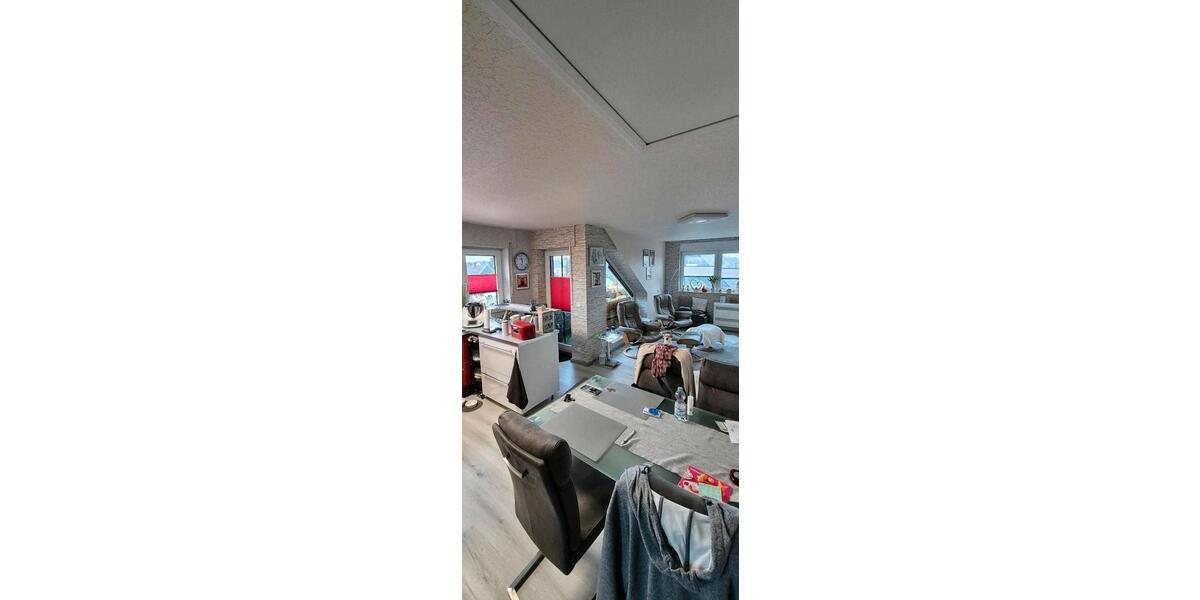 Dachgeschoßwohnung Voerde (Niederrhein) - 3 Zimmer, 68 m&sup2;, 199.000&euro; | Angebot:26120877