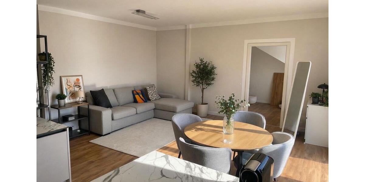 Dachgeschoßwohnung Moers - 2.5 Zimmer, 67 m&sup2;, 195.000&euro; | Angebot:26051235