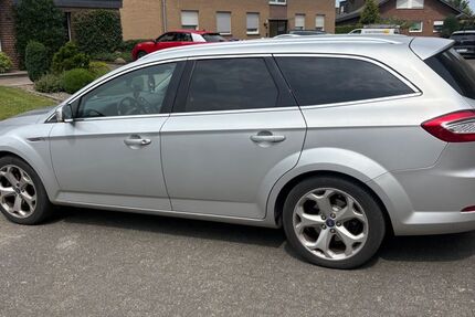 Ford Mondeo 213.000 km 6.999 &euro; Heiden 46359