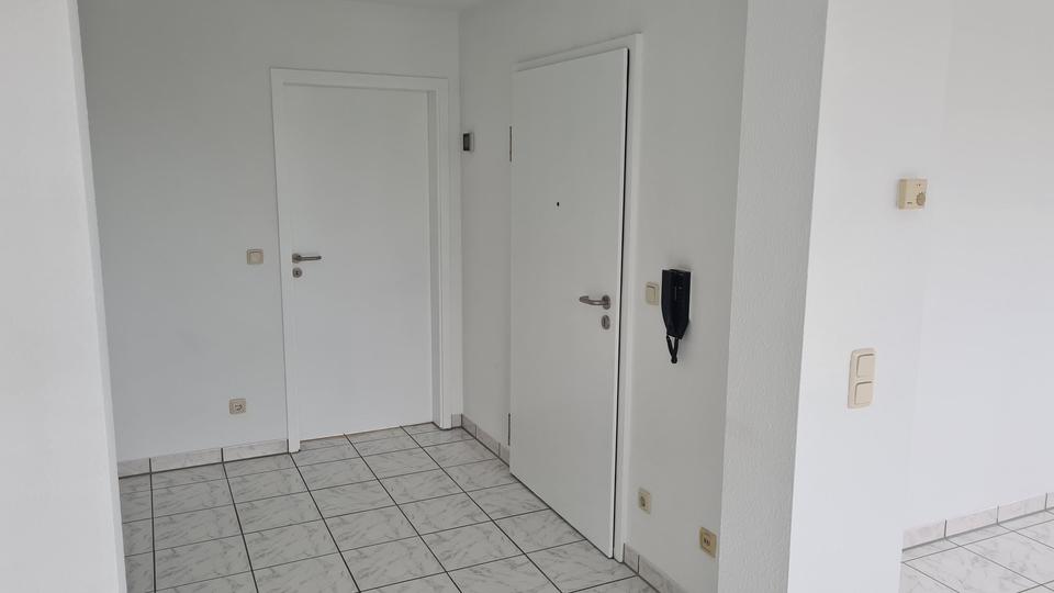 Dachgeschoßwohnung Dinslaken Lohberg - 2.5 Zimmer, 76 m&sup2;, 730&euro; | Angebot:26633965