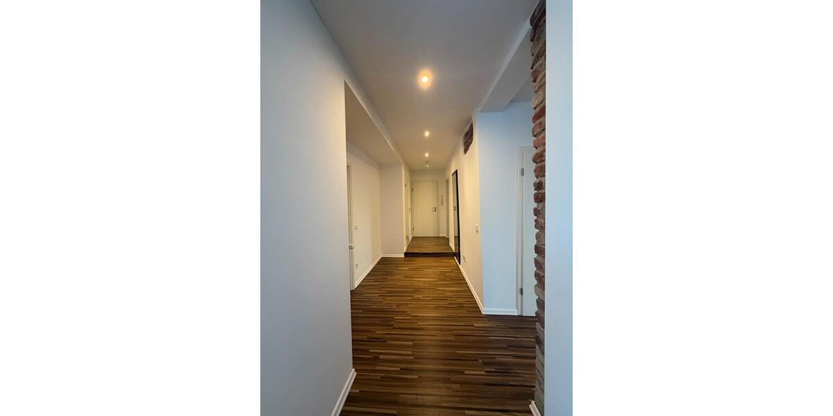 Dachgeschoßwohnung Duisburg Essenberg - 2 Zimmer, 95 m&sup2;, 1.160&euro; | Angebot:25965186