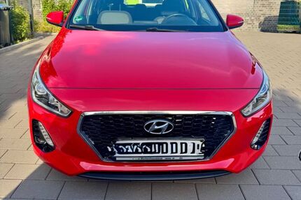 Hyundai i30 114.000 km 9.990 &euro; Dinslaken 46539