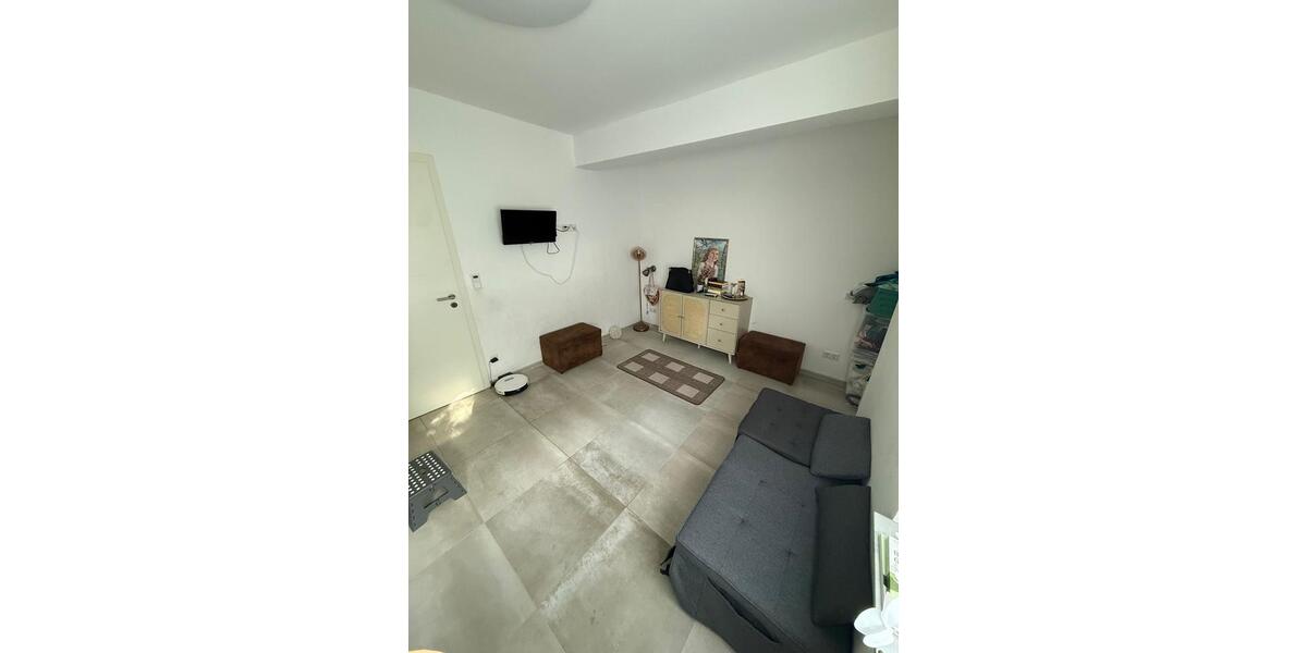 Erdgeschoßwohnung Duisburg Duisburg-Mitte - 3 Zimmer, 88 m&sup2;, 1.700&euro; | Angebot:26617709
