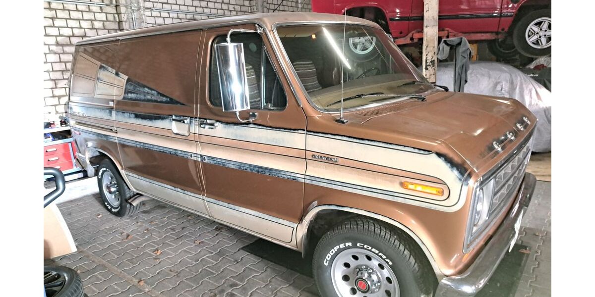 Ford Econoline 130.000 km 19.800 &euro; Oberhausen 46047