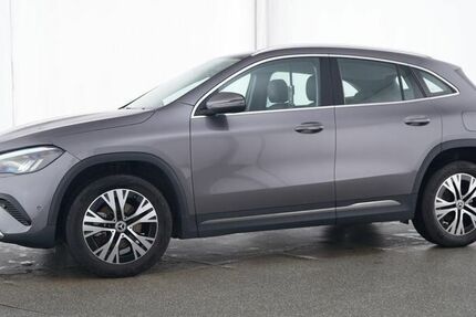 Mercedes-Benz GLA 180 11.020 km 34.990 &euro; Moers 47441