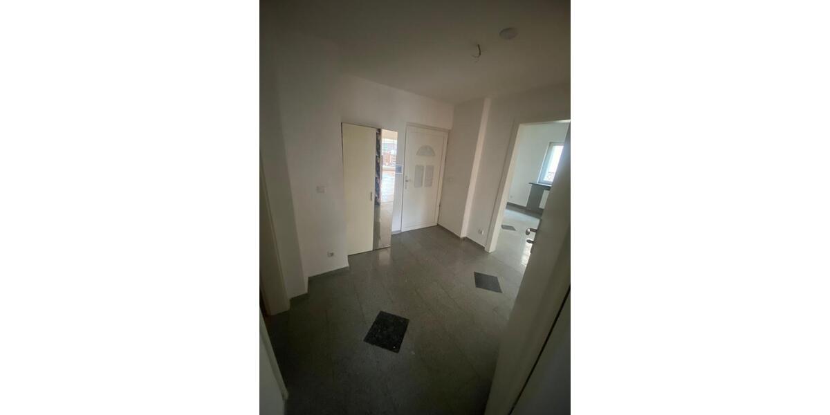 Erdgeschoßwohnung Oberhausen - 1 Zimmer, 110 m&sup2;, 1.425&euro; | Angebot:25967591