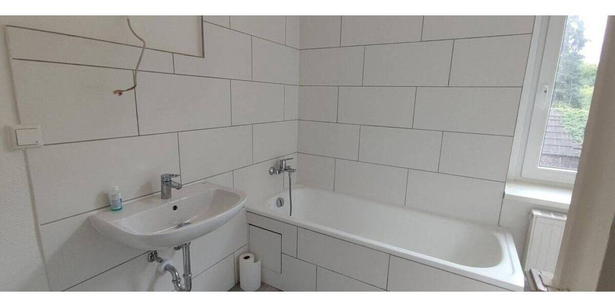 Etagenwohnung Oberhausen Buschhausen - 4 Zimmer, 88 m&sup2;, 1.000&euro; | Angebot:26037047