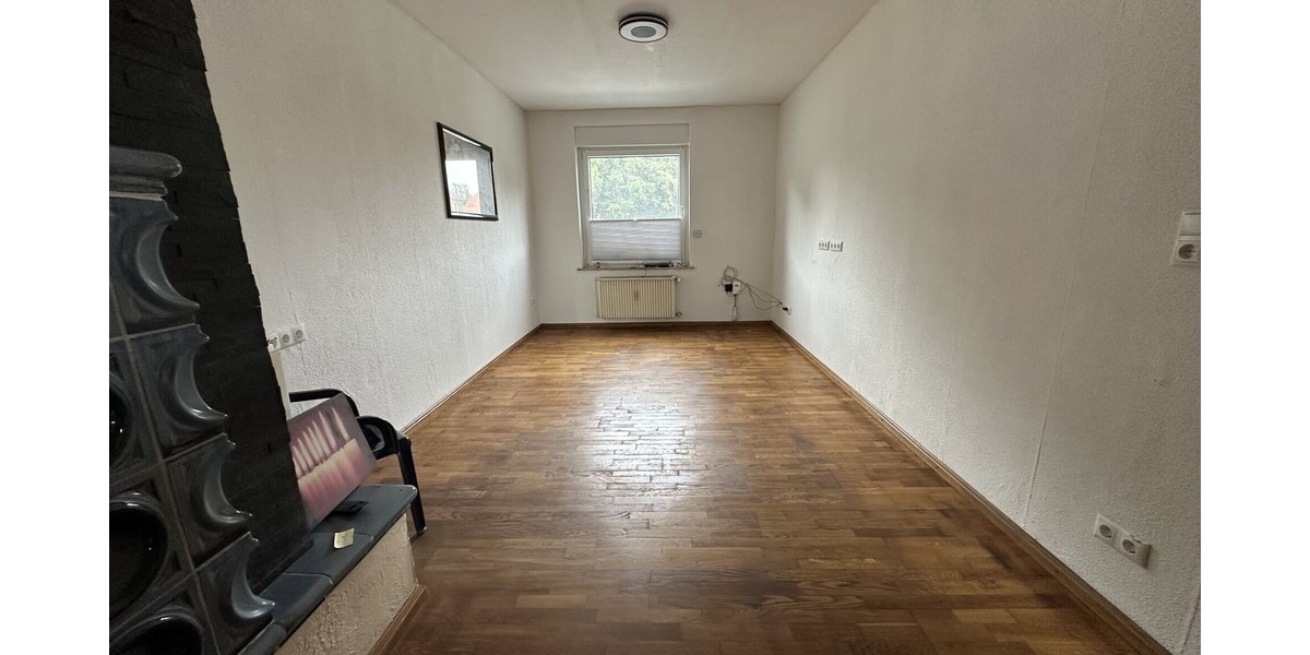 Kapitalanlage oder Eigenheim – modernisiertes Reihenmittelhaus mit PV-Anlage - Reihenmittelhaus Weeze | Angebot:26507184