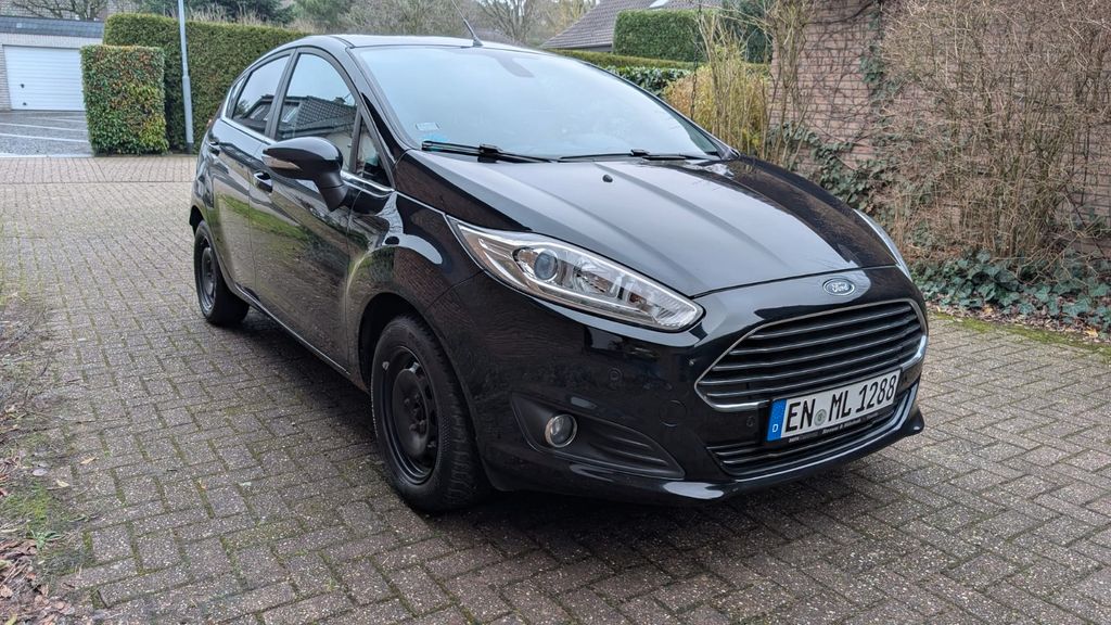 Ford Fiesta 180.500 km 3.800 &euro; Hünxe-Drevenack 46569