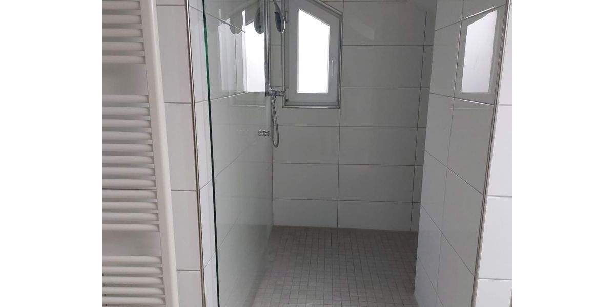 Etagenwohnung Gladbeck Mitte - 3 Zimmer, 134 m&sup2;, 1.200&euro; | Angebot:25815050