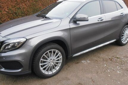 Mercedes-Benz GLA 250 71.857 km 17.990 &euro; Dinslaken 46535