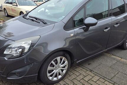 Opel Meriva 167.000 km 4.500 &euro; Dinslaken 46539