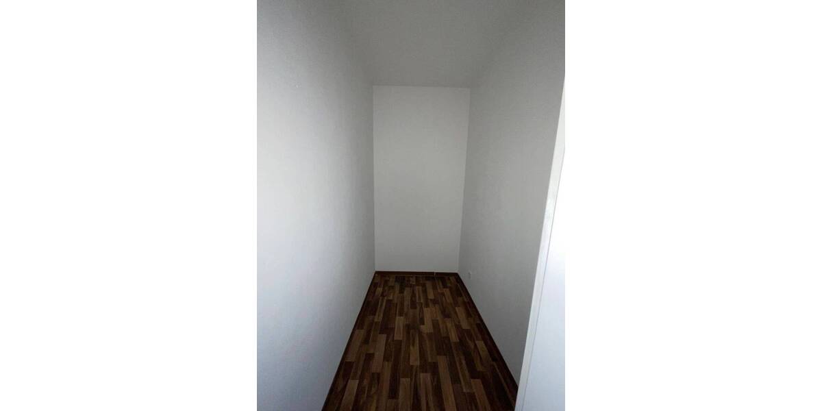 Etagenwohnung Duisburg Aldenrade - 3 Zimmer, 82 m&sup2;, 619&euro; | Angebot:26834784