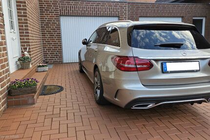 Mercedes-Benz C 220 142.700 km 21.900 &euro; Alpen 46519