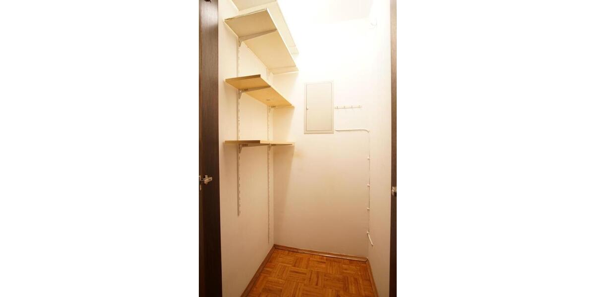 Erdgeschoßwohnung Oberhausen - 1 Zimmer, 41 m&sup2;, 369&euro; | Angebot:24305641