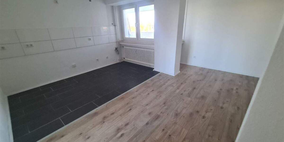 Etagenwohnung Dinslaken Innenstadt - 2 Zimmer, 73 m&sup2;, 550&euro; | Angebot:25699296