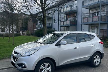Hyundai ix35 151.300 km 5.500 &euro; Oberhausen 46149