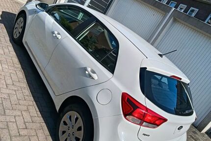Kia Rio 55.993 km 8.500 &euro; Bocholt 46397