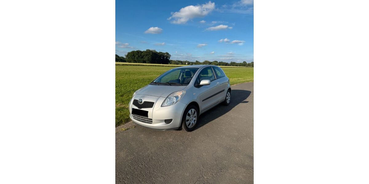 Toyota Yaris 46.000 km 3.500 &euro; Neukirchen-Vluyn 47506