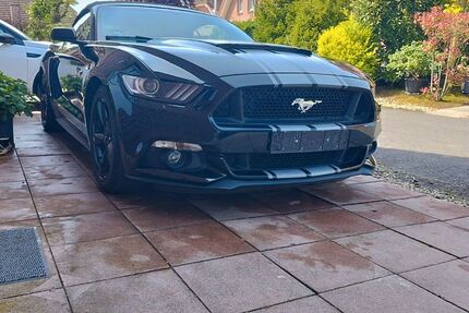 Ford Mustang 70.000 km 21.500 &euro; Borken 46325