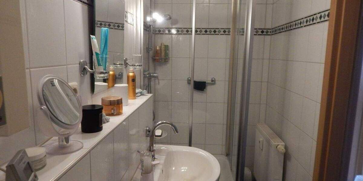 Etagenwohnung Moers Hochstraß - 2 Zimmer, 59 m&sup2;, 174.000&euro; | Angebot:25670154