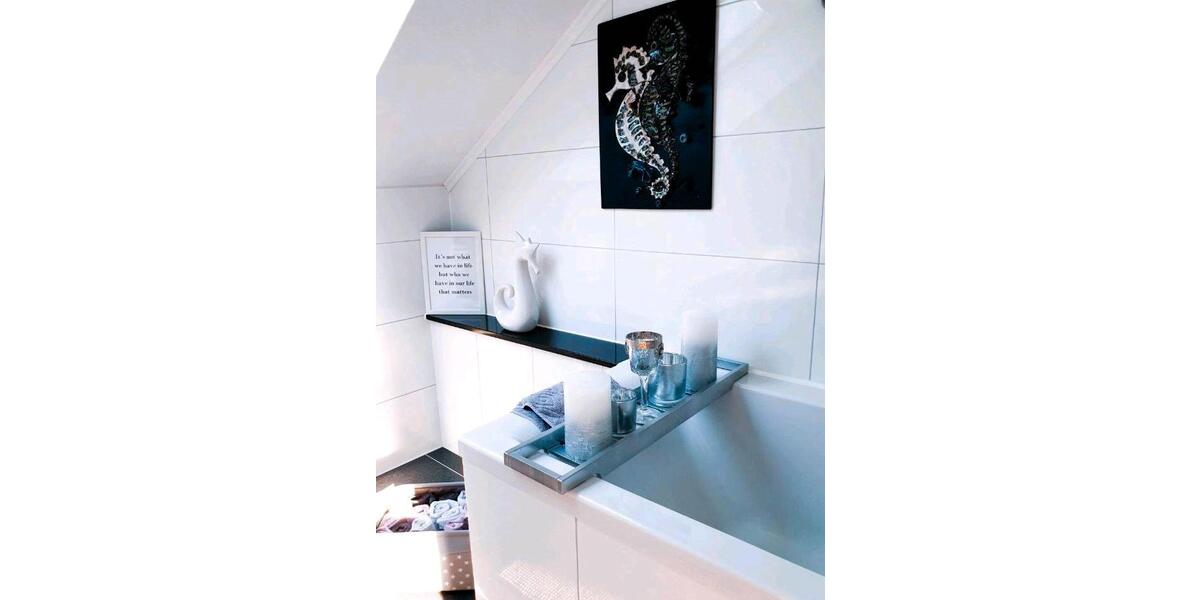 Dachgeschoßwohnung Duisburg Rheinhausen - 3 Zimmer, 80 m&sup2;, 750&euro; | Angebot:25935334