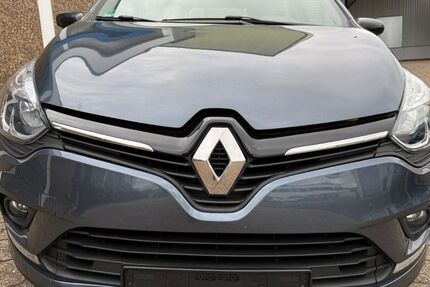 Renault Clio 79.000 km 7.500 &euro; Moers 47441