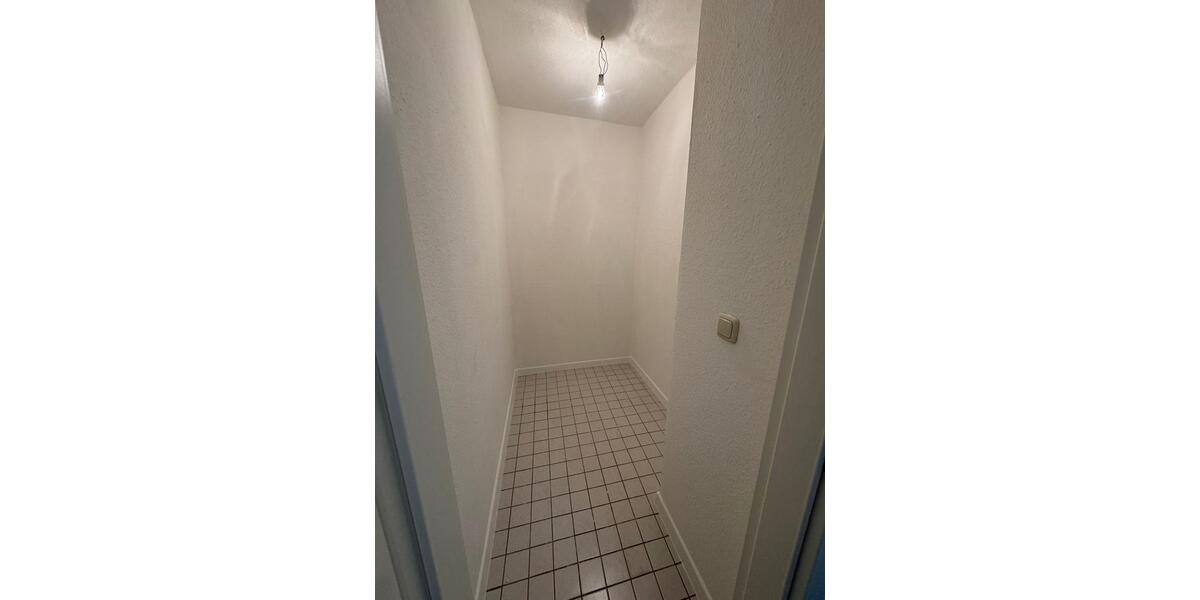 Dachgeschoßwohnung Bottrop Batenbrock - 3.5 Zimmer, 70 m&sup2;, 896&euro; | Angebot:26609153