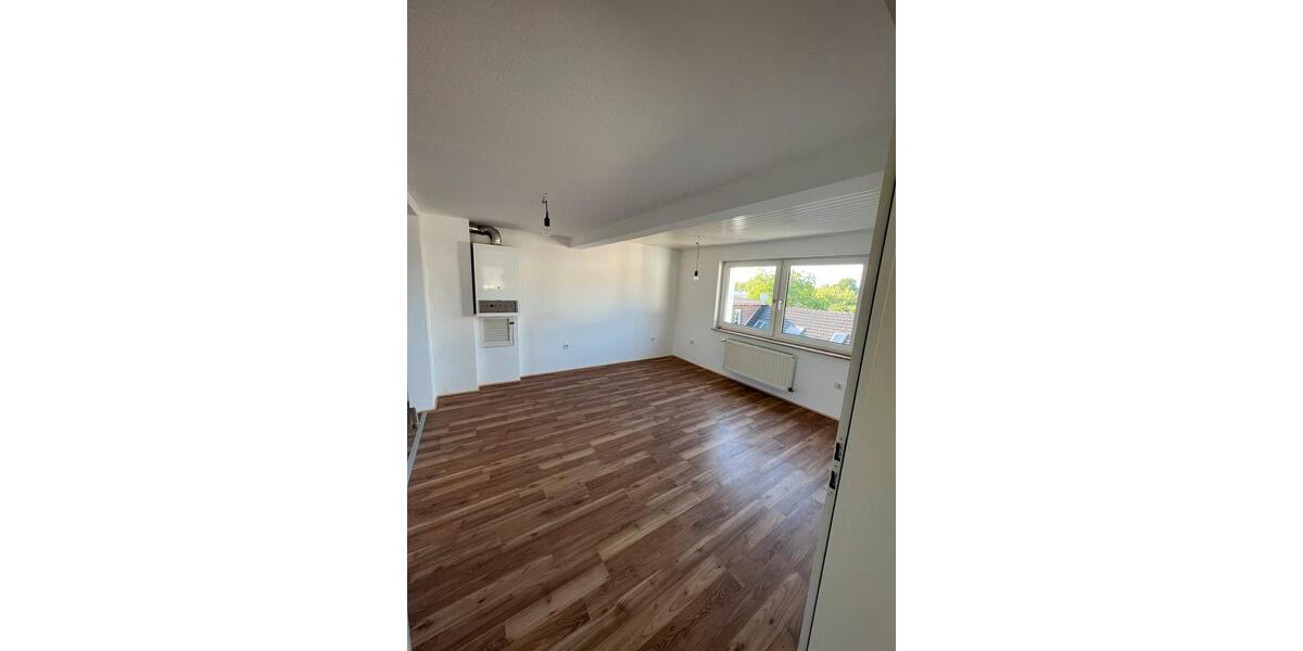 Dachgeschoßwohnung Kamp-Lintfort Lintfort - 2 Zimmer, 46 m&sup2;, 650&euro; | Angebot:25633275