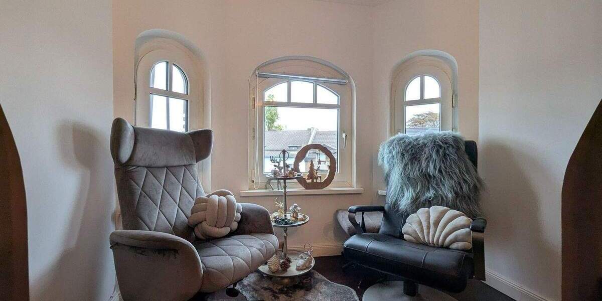 Etagenwohnung Duisburg Mittelmeiderich - 5 Zimmer, 132 m&sup2;, 199.900&euro; | Angebot:25777749