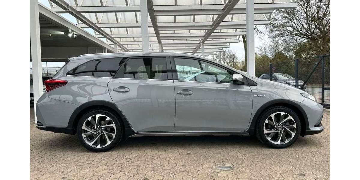 Toyota Auris 148.000 km 16.950 &euro; Dinslaken 46539