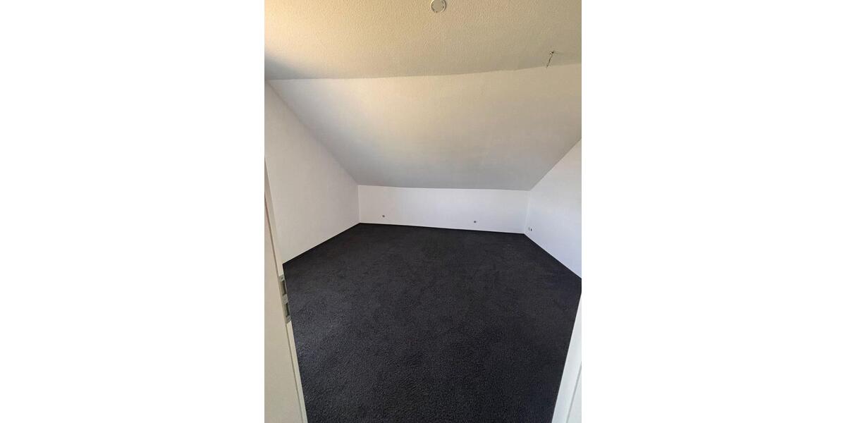 Etagenwohnung Rees - 4 Zimmer, 120 m&sup2;, 1.000&euro; | Angebot:26689649