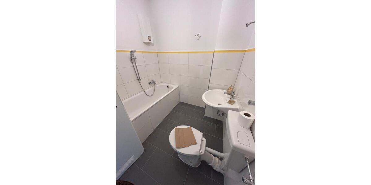 Etagenwohnung Duisburg Mittelmeiderich - 2 Zimmer, 61 m&sup2;, 500&euro; | Angebot:25378618