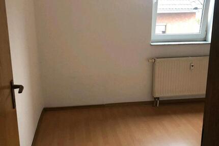 Wohnung Duisburg Hochheide - 3 Zimmer, 75 m&sup2;, 900&euro; | Angebot:26039385