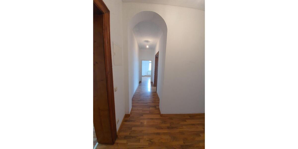 Dachgeschoßwohnung Duisburg Mittelmeiderich - 3 Zimmer, 95 m&sup2;, 700&euro; | Angebot:26614530