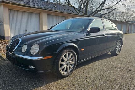 Jaguar S-Type 135.580 km 4.950 &euro; Oberhausen 46119