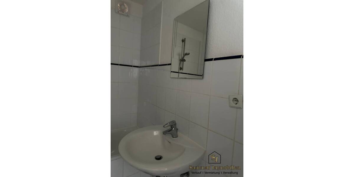 Etagenwohnung Moers Hochstraß - 3 Zimmer, 70 m&sup2;, 840&euro; | Angebot:26053041